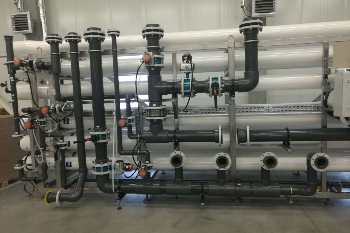 Impianto di purificazione acqua con raccordi e flange COMER S.p.A. - COMER S.p.A.